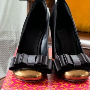 Tory Burch Black/Gold Satin